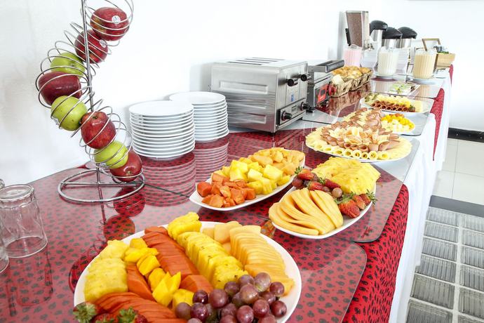 Imagen del bar/restaurante del Hotel Parque 63. Foto 4