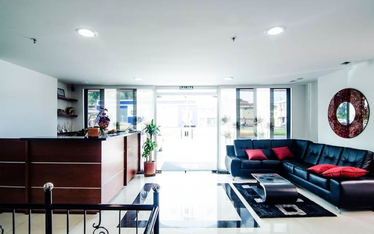 Imagen de los interiores del Hotel Parque 63. Foto 16