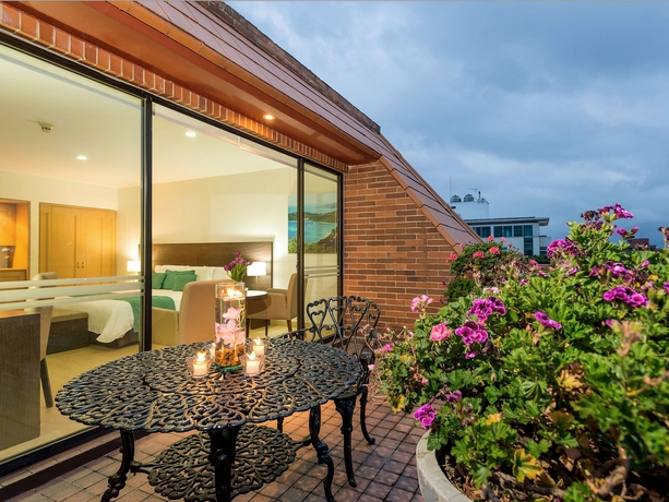 Imagen de los exteriores del Hotel Parque 97 Suites. Foto 11