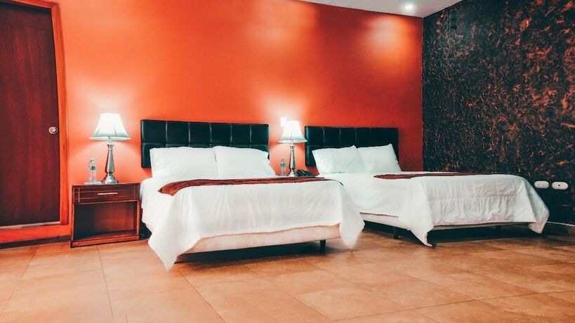 Imagen de la habitación del Hotel Parque Acu&aacute;tico Planeta Azul. Foto 18