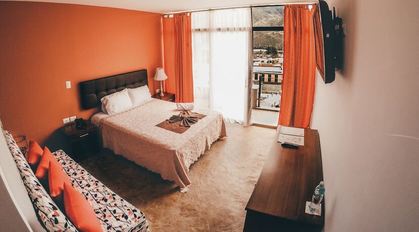 Imagen general del Hotel Parque Acu&aacute;tico Planeta Azul. Foto 5