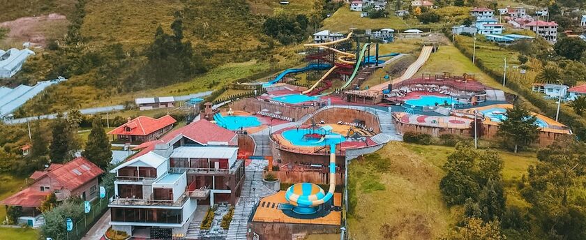 Imagen general del Hotel Parque Acu&aacute;tico Planeta Azul. Foto 8