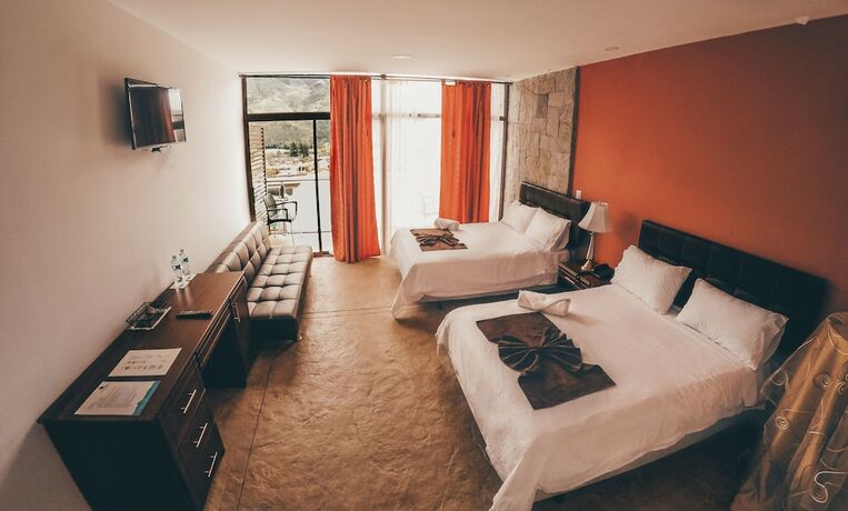 Imagen general del Hotel Parque Acu&aacute;tico Planeta Azul. Foto 9