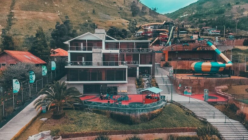 Imagen general del Hotel Parque Acu&aacute;tico Planeta Azul. Foto 15