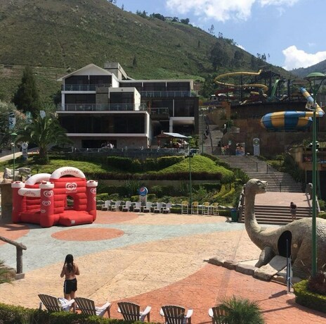 Imagen general del Hotel Parque Acu&aacute;tico Planeta Azul. Foto 17