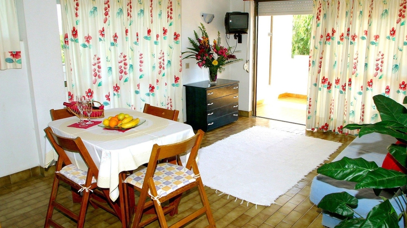 Imagen de la habitación del Hotel Parque Das Amendoeiras. Foto 5