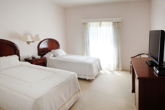 Imagen de la habitación del Hotel Parque Jean Clevers. Foto 6