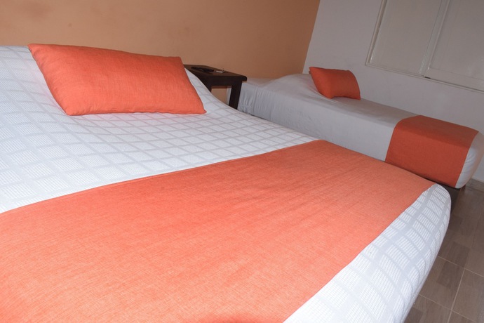 Imagen de la habitación del Hotel Parque Los Arrieros. Foto 15