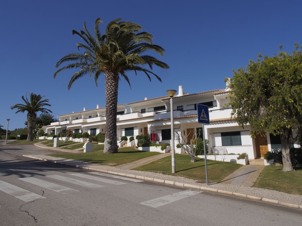 Imagen de los exteriores del Hotel Parque Monte Verde. Foto 15