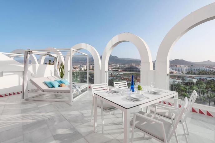 Imagen de los interiores del Hotel Parque Santiago IV. Foto 16