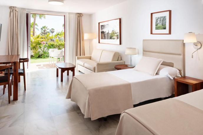 Imagen de la habitación del Hotel Parque Santiago IV. Foto 11