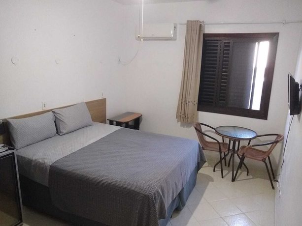 Imagen de la habitación del Hotel Parque Su&iacute;tes Guaruj&aacute;. Foto 2