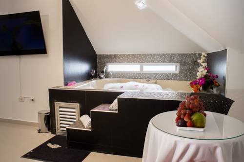 Imagen de la habitación del Hotel Parque Zabal. Foto 4