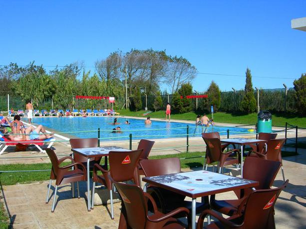 Imagen general del Hotel Parque de Campismo Orbitur Rio Alto. Foto 4