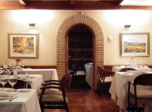 Imagen del bar/restaurante del Hotel Parquesur. Foto 7