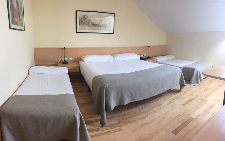 Imagen de la habitación del Hotel Parquesur. Foto 11