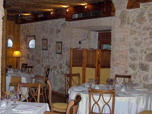 Imagen del bar/restaurante del Hotel Parrilla Principe. Foto 2