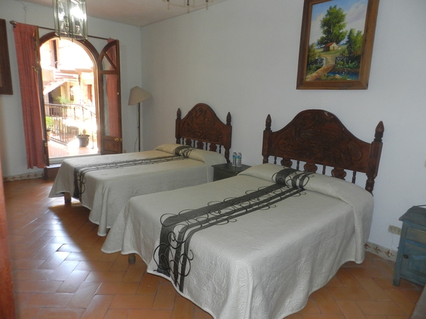 Imagen de la habitación del Hotel Parrokia. Foto 4