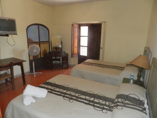 Imagen de la habitación del Hotel Parrokia. Foto 7