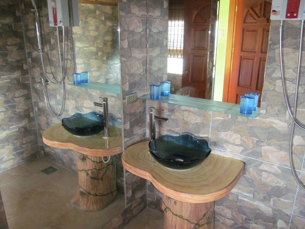 Imagen de la habitación del Hotel Parrot Paradise Resort. Foto 9