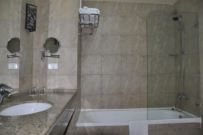 Imagen de la habitación del Hotel Parrotel Aquapark Resort. Foto 4