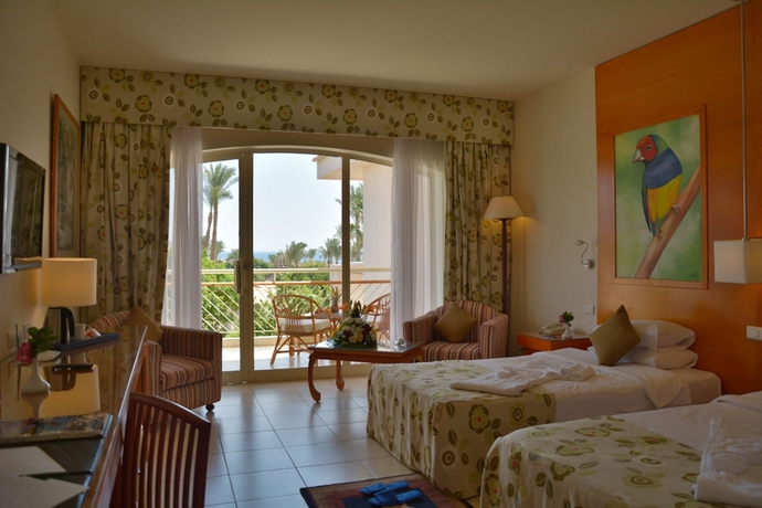 Imagen de la habitación del Hotel Parrotel Beach Resort. Foto 2