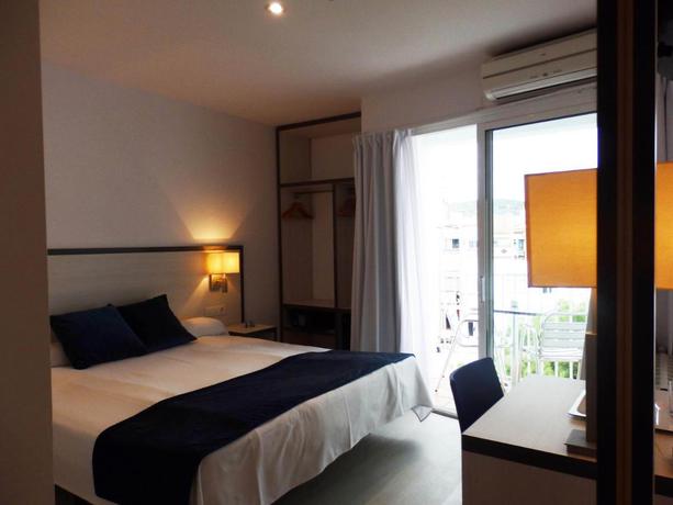 Imagen de la habitación del Hotel Parrots Sitges. Foto 13