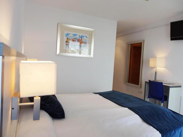 Imagen de la habitación del Hotel Parrots Sitges. Foto 14