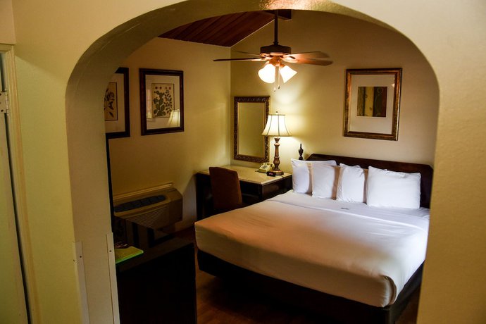 Imagen de la habitación del Hotel Parry Lodge. Foto 12