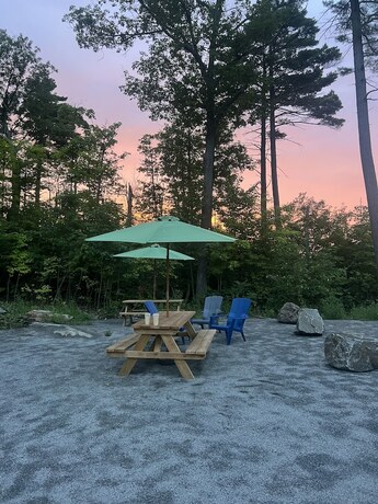 Imagen general del Hotel Parry Sound Inn and Suites. Foto 1