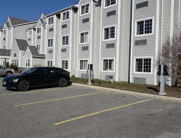 Imagen general del Hotel Parry Sound Inn and Suites. Foto 5