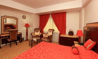 Imagen de la habitación del Hotel Pars Tabriz. Foto 7