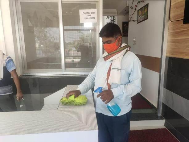 Imagen de los interiores del Hotel Parth. Foto 15