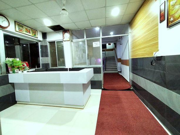 Imagen de los interiores del Hotel Parth. Foto 16