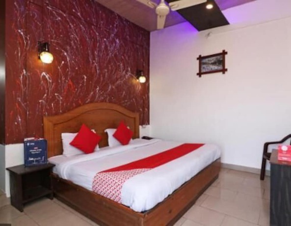 Imagen de la habitación del Hotel Parth. Foto 9