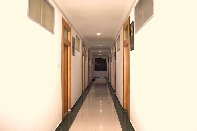 Imagen de los interiores del Hotel Parth. Foto 19