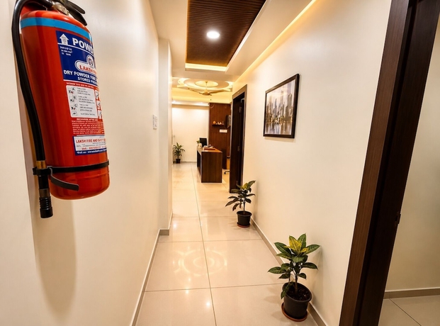 Imagen de los interiores del Hotel Parth Paradise. Foto 10