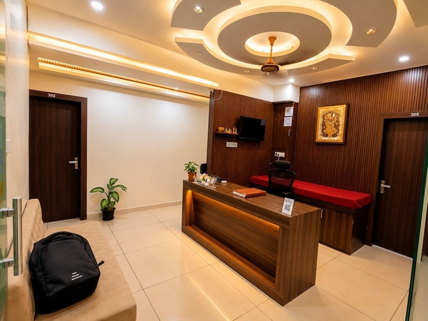 Imagen de los interiores del Hotel Parth Paradise. Foto 14