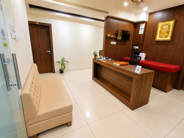 Imagen de los interiores del Hotel Parth Paradise. Foto 16