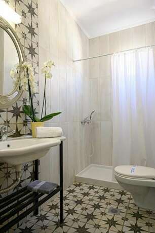 Imagen general del Hotel Parthenon Art Executive Wing. Foto 3