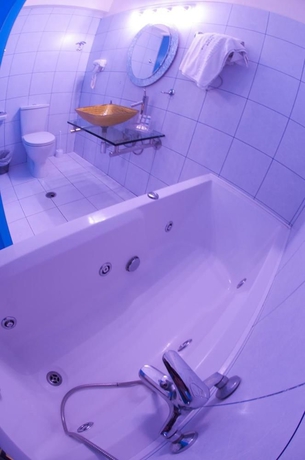 Imagen de la habitación del Hotel Parthenon. Foto 8