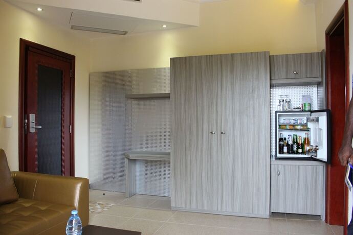 Imagen general del Hotel Particular Destiny Suites, Douala III. Foto 9