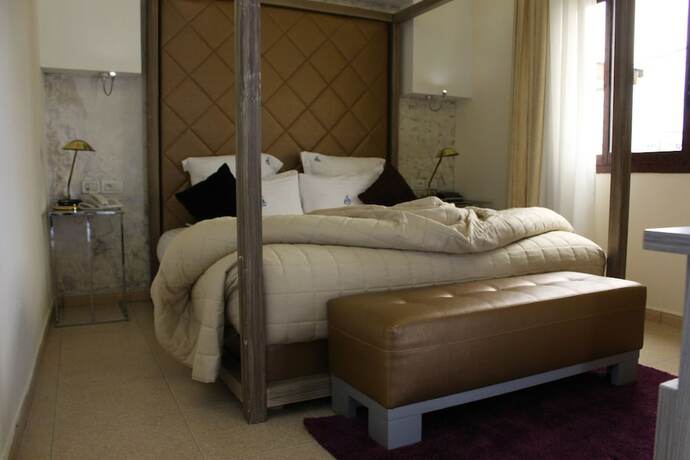 Imagen general del Hotel Particular Destiny Suites. Foto 2