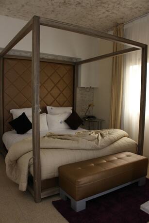 Imagen general del Hotel Particular Destiny Suites. Foto 11