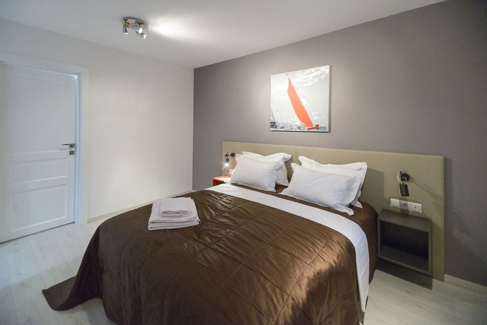 Imagen de los interiores del Hotel Partner Guest House Baseina. Foto 7