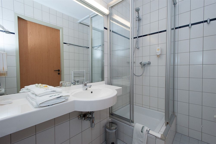 Imagen de la habitación del Hotel Partner, Varsovia. Foto 8