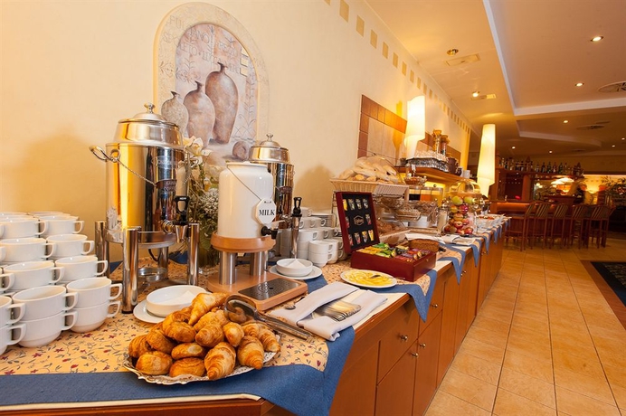 Imagen del bar/restaurante del Hotel Partner, Varsovia. Foto 3