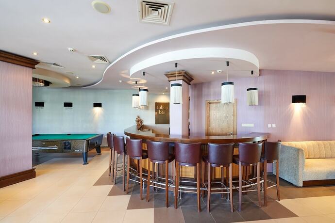 Imagen general del Hotel Parva linia adres Regina mare Tsarevo. Foto 1