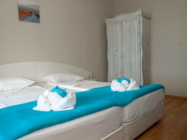 Imagen de la habitación del Hotel Parva linia adres Regina mare Tsarevo. Foto 15