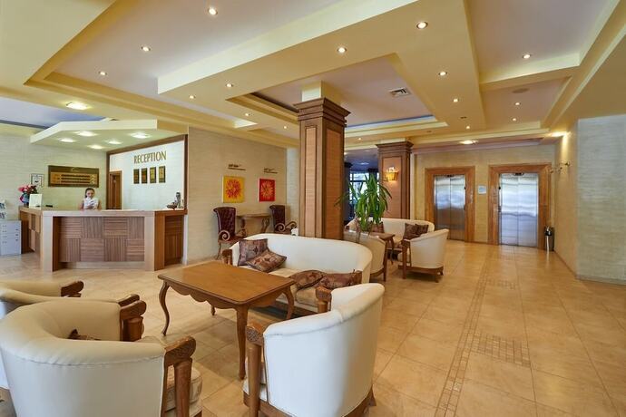 Imagen general del Hotel Parva linia adres Regina mare Tsarevo. Foto 10